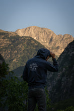 将图片加载到图库查看器,Born to Roam Hoodie