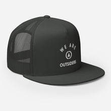 将图片加载到图库查看器,Outsiders Trucker Cap