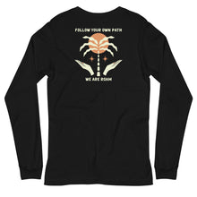 Lade das Bild in den Galerie-Viewer, The Path Long Sleeve T
